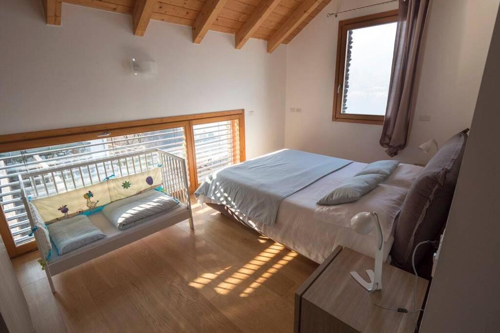 Magic Lake View With Beautiful Pool Area Bellano Exteriér fotografie